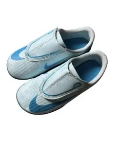 Nike ナイキ　ブルー シューズ　キッズ　サッカー