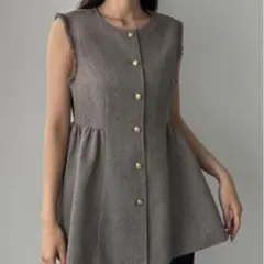 【美品】ルエレ　ベスト ジレ ゴールドボタンペプラムフリンジベスト