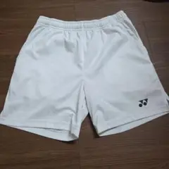 ヨネックス ホワイト ショートパンツ
