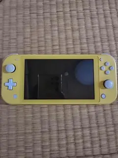 Nintendo Switch Lite イエロー