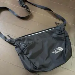 THE NORTH FACE ブラック ショルダーバッグ