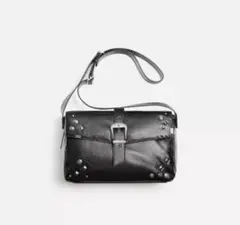 ZARA ショルダーバッグ スタッズ付きボディバッグ