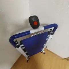 コンパクト 自走式ウォーカー お散歩ロード