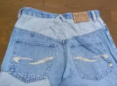 Item thumbnail for item 89cb65d9-a9d6-4445-b2ff-3a2e70306da6