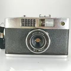 RICOH CADDY （リコー　キャディ）フィルムカメラ 生産期間は僅か1年！ 悲運の姫様 RICOH CADDY キャディ=小さな
