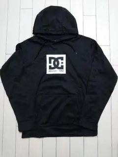 DCSHOEの撥水パーカー