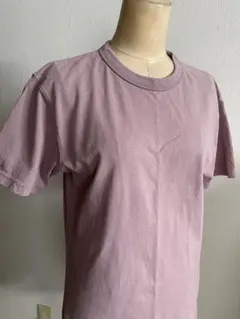 UNIQLO ユニクロ　メンズTシャツ　ライラックカラー　くすみピンク