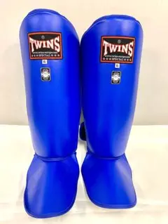 Amazon | XL 白 レガース TWINS キックボクシング レッグガード
