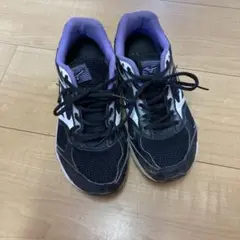 Mizuno ランニングシューズ ブラック/パープル　　23.０センチ