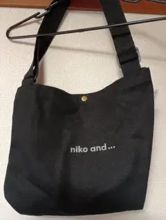 《本日限定セール！期間限定！》Niko and… サコッシュ