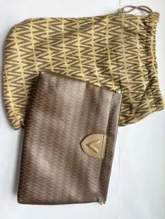 VALENTINO(ヴァレンティノ) クラッチバッグ ヴィンテージ、レザー