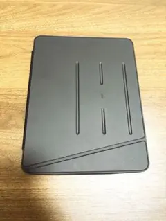 ESR iPadケース（A16）