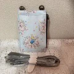 8月30日迄限定お値下げです！ピーターラビットスマホポシェット