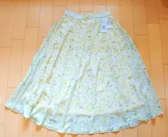 【女性 ロングスカート 黄色 春夏 新品 タグ付き 裏地あり】