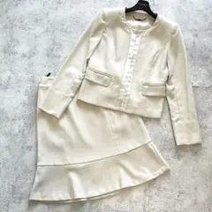 ✨極美品✨【リフレクト】セットアップ　ノーカラージャケットスカート　ベージュ11