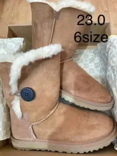 UGG アグ ムートンブーツ ベイリーボタン