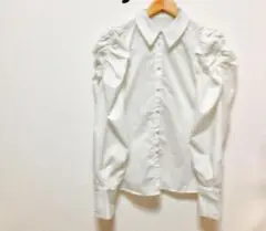 パフスリーブ シャツ