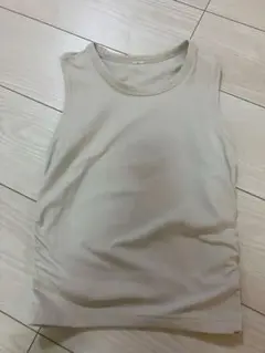 ルルレモン ベージュ ショートタンクトップ
