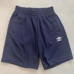 umbro ネイビー ハーフパンツ　サイズ160