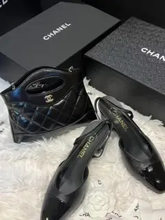 CHANEL ブラック ショルダーバッグ