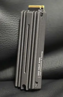 大容量2TB PS5拡張用ヒートシンク付M.2 SSD LMD-PS5M200