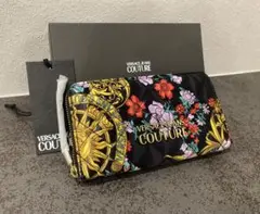 ☆プレゼントにもオススメ☆【新品、未使用】versace 長財布 花×バロック柄