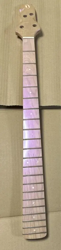 ベースネック