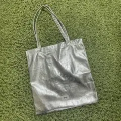 シルバー 合成皮革 トートバッグ