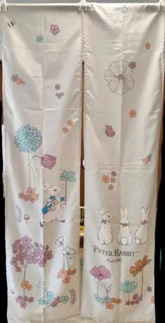 新品未使用★ピーターラビット のれん ピンクベージュ