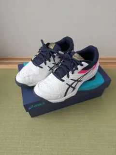 asics テニスシューズ 22.5cm ホワイト