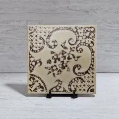 インテリア装飾品　セラミックタイル ブラウン模様 30cm