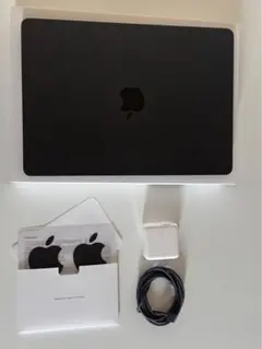 Apple M2チップ搭載13インチMacBook Air
