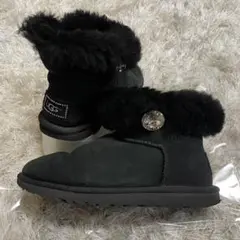 * UGG ムートンブーツ スワロフスキー