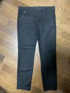 ZARA ザラ スラックス　ブラック　オフィスカジュアル アンクル丈パンツ