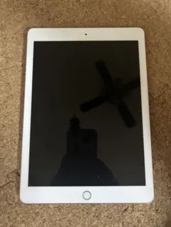 Apple iPad ゴールド 本体 128GB