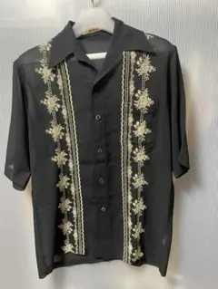 貴品　ヒットマン黒の刺繍半袖シャツ
