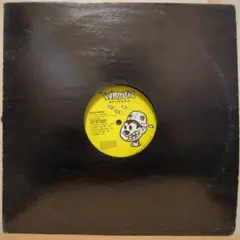 HOW MANY MCEES / BLACK MOON