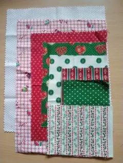 クリスマス・プリント生地セットA （端切れの8枚）