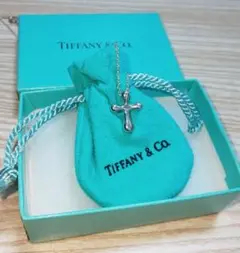 ティファニー Tiffanyu0026 Co. ティアドロップ クロス ネックレス