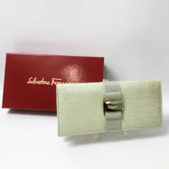【未使用保管品】10B791/フェラガモ/長財布/ヴァラリボン/クロコ型押し