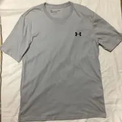 アンダーアーマー　レディース半袖　サイズM 綿60％ポリエステル40%Tシャツ