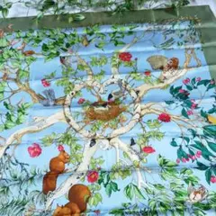 ☘️展示品 未使用☘️ HERMES　森の中で　カレ90 スカーフ グリーン系