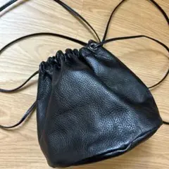 ブラックレザー　ショルダーバッグ　本革
