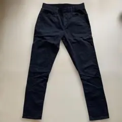 ユニクロ　ブラックスキニーデニム Mサイズ