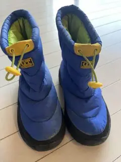 キッズ　スノーブーツ　22cm