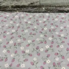 リバティ 生地幅半分×34cmギリギリ