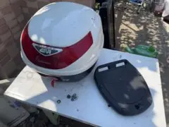 Item thumbnail for item 2e5dea9d-0bfd-40f1-9359-4f6494bb05ee