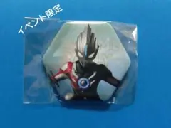 ウルトラ グルメラリー ウルトラマンオーブ 缶バッジ 1点
