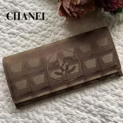 希少✨シャネル ニュートラベルライン 長財布 カーキ