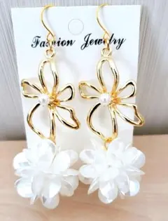 351# ピアス ハンドメイド フラワー レジン 桜 夏ピアス 秋ピアス